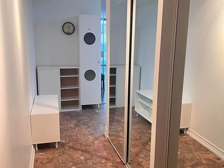 750 Bay St #707 — Photo 7