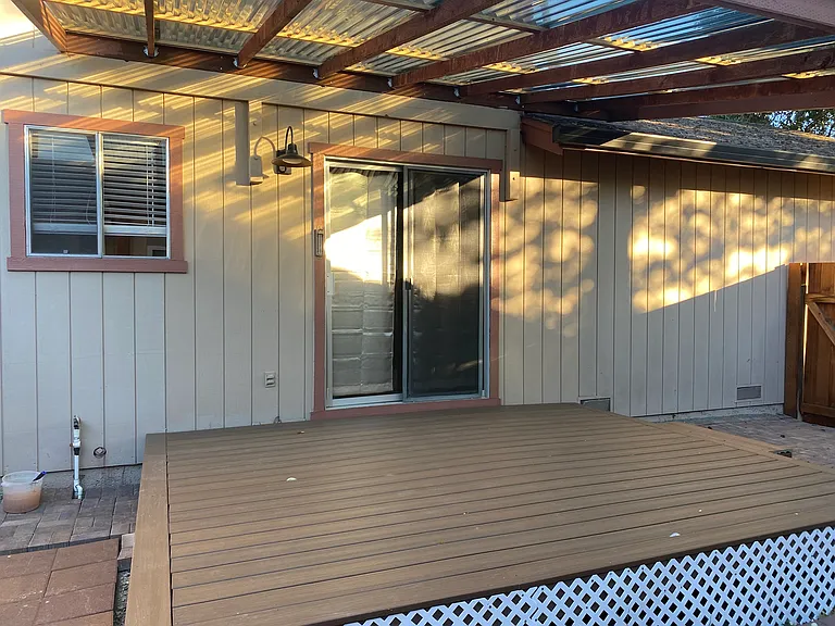 883 Arbor Ave — Photo 20