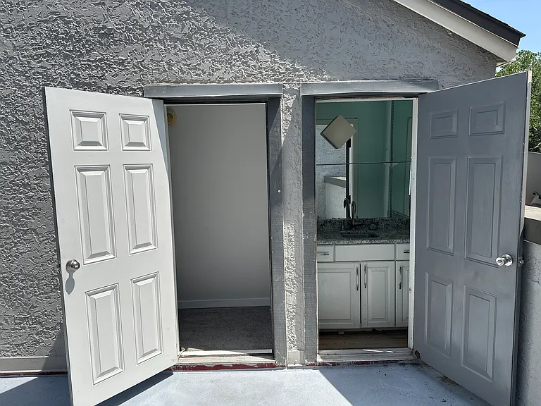 90 Helmsman Way #204B — Photo 21