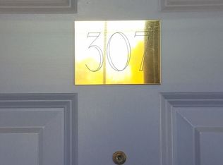 7 Rantoul St, Beverly, MA 01915