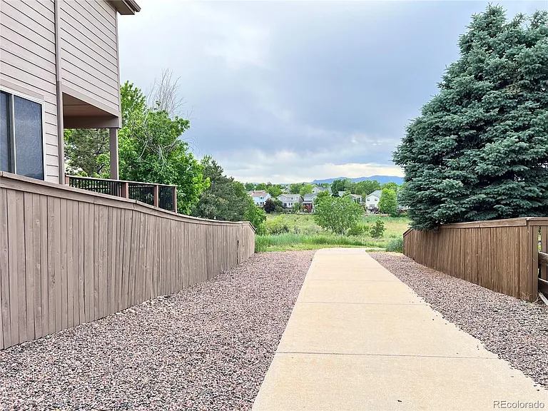 9881 Spring Hill Pl — Photo 26