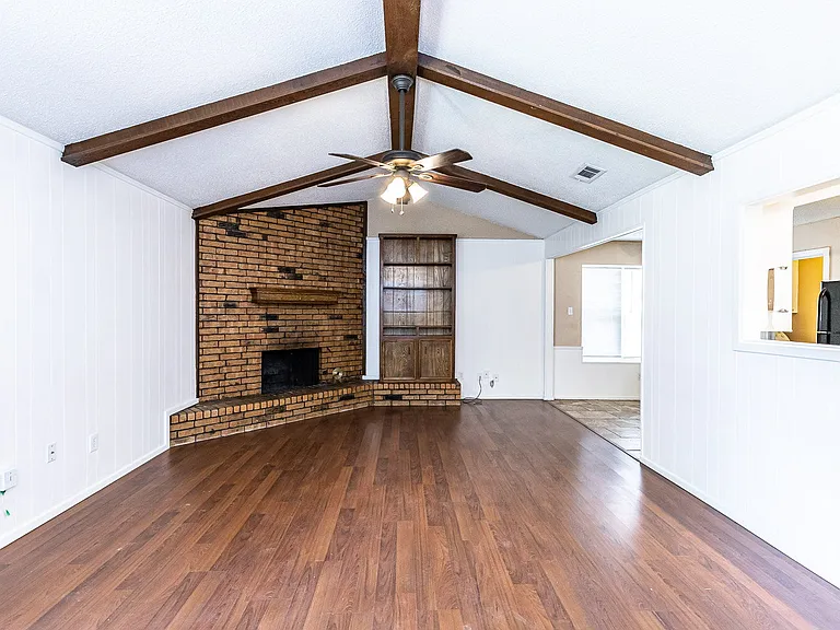 8304 Fremont Ave — Photo 4