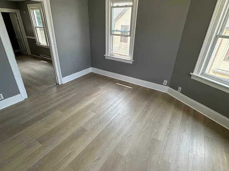 37 Silver St #3 — Photo 6