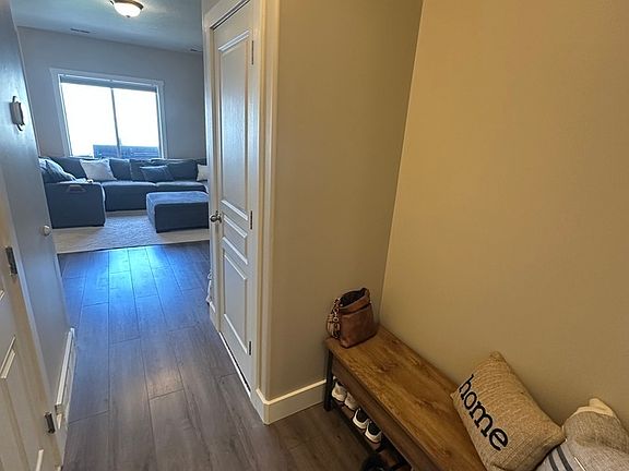 4th image of 1352 W Stone Meadow Dr