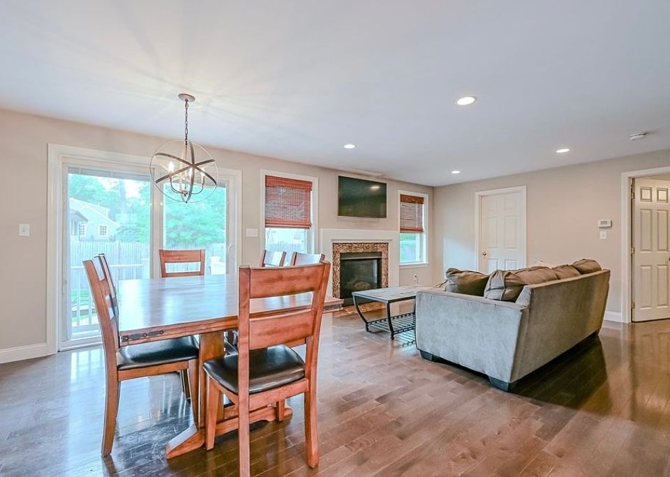 1st image of 6 Highland Ave #B