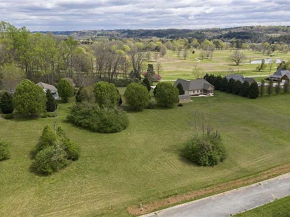 2nd image of 13 Casey Ln