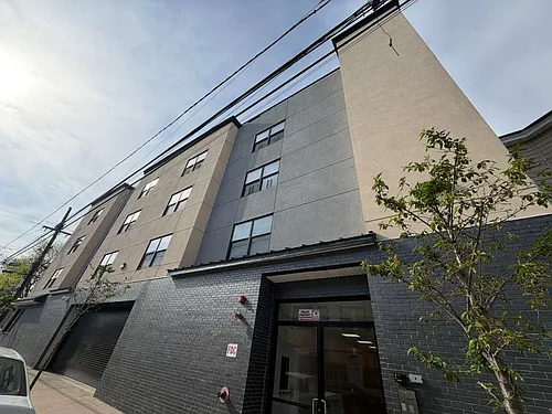 51 Carroll St Photo 1