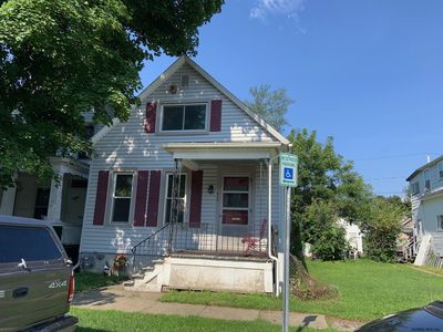449 8th Ave, Troy, NY, 12182