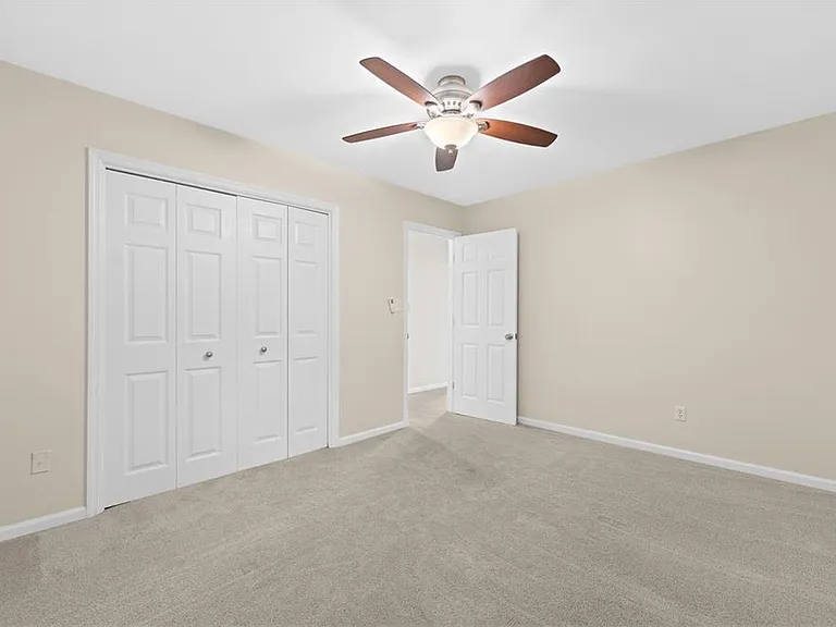 4496 Windsor Oaks Dr — Photo 36