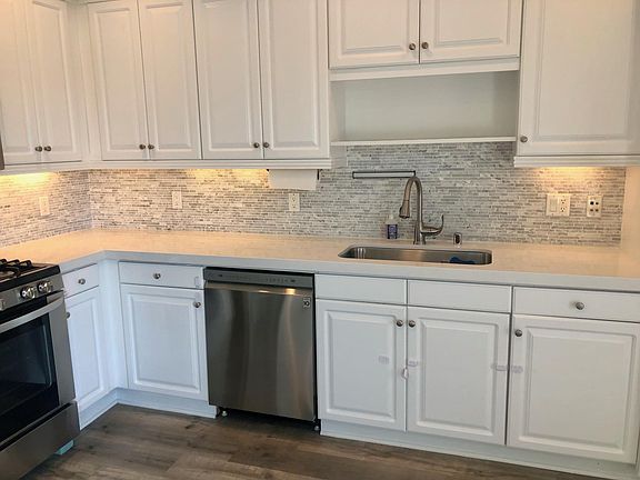 2nd image of 6020 Seabluff Dr Unit 304