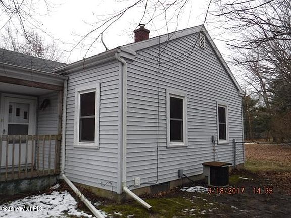 3rd image of 45 Taylor Ave