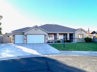 2714 Cove Cir, Santa Clara, UT 84765
