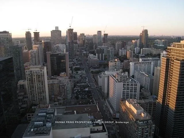 386 Yonge St #4101 — Photo 1