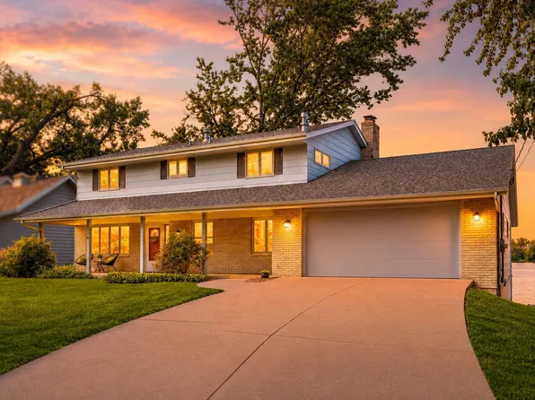 3845 Crystal Lake Blvd, Robbinsdale, MN 55422