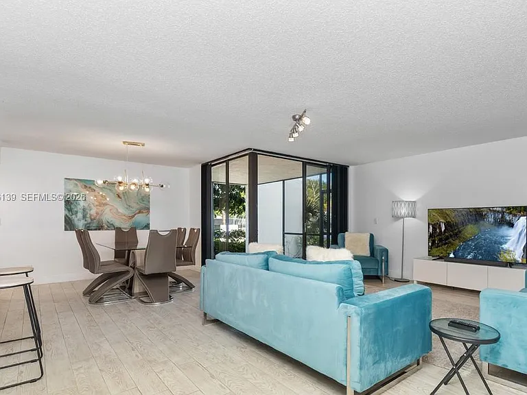 825 Egret Cir #110 — Photo 5