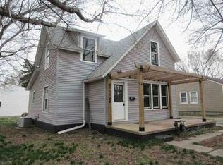 918 N Logan St, Newton, KS 67114