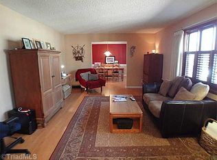 4204 Oakcliffe Rd, Greensboro, NC 27406