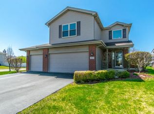 2113 Olde Mill Rd, Plainfield, IL 60586