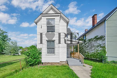 76 Rodgers Ave Photo 1