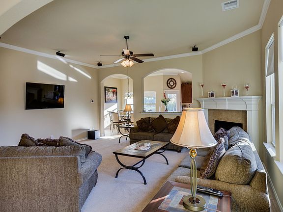 5th image of 8072 Vista Hill Ln