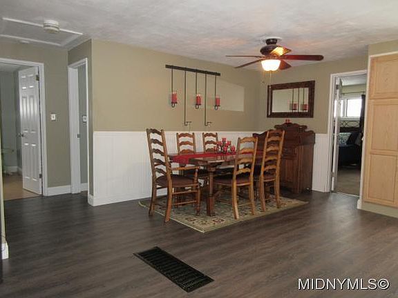 4th image of 8107 Buena Vista Dr