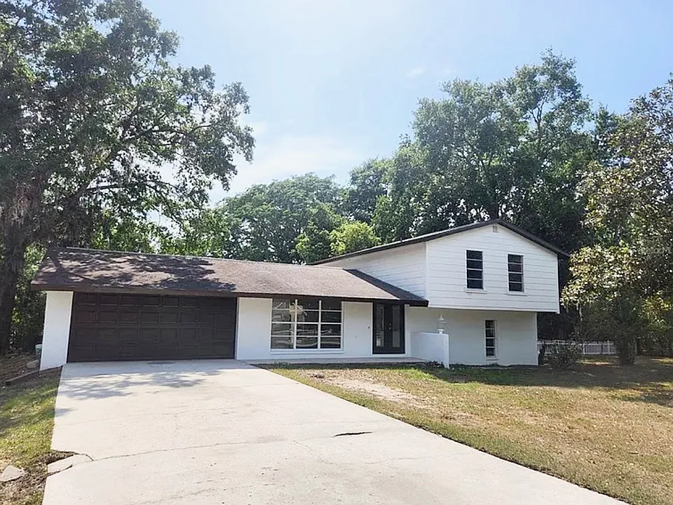 11631 Seminole Dr