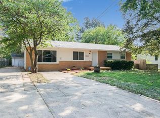 3501 E 37th St, Des Moines, IA 50317
