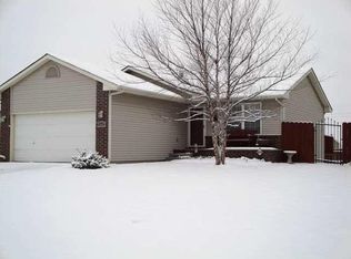 2504 Danbury Rd, Augusta, KS 67010