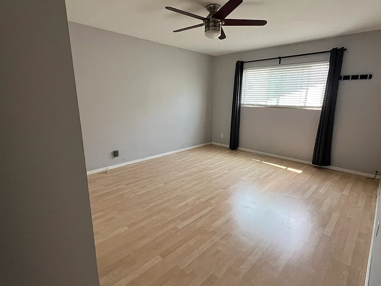 514 Marigold Ave #1/2 — Photo 14
