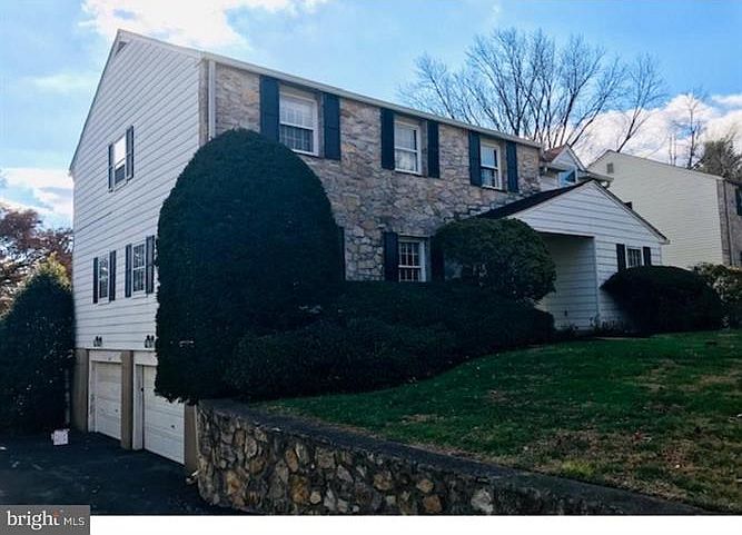 2nd image of 365 Foulke Ln
