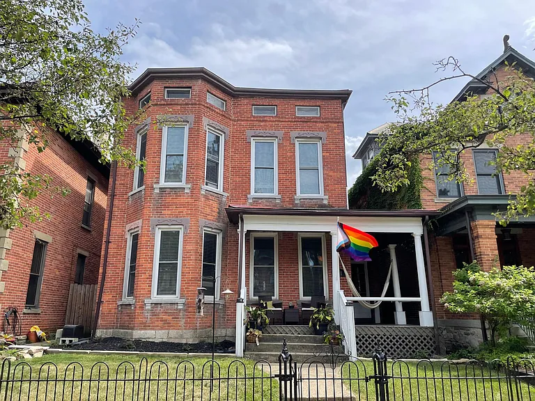 141 Warren St — Photo 5