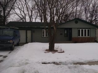 7330 Briarwood St, Hanover Park, IL 60133