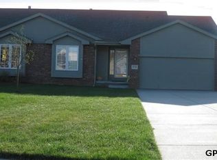 5725 N 167th Avenue Cir, Omaha, NE 68116