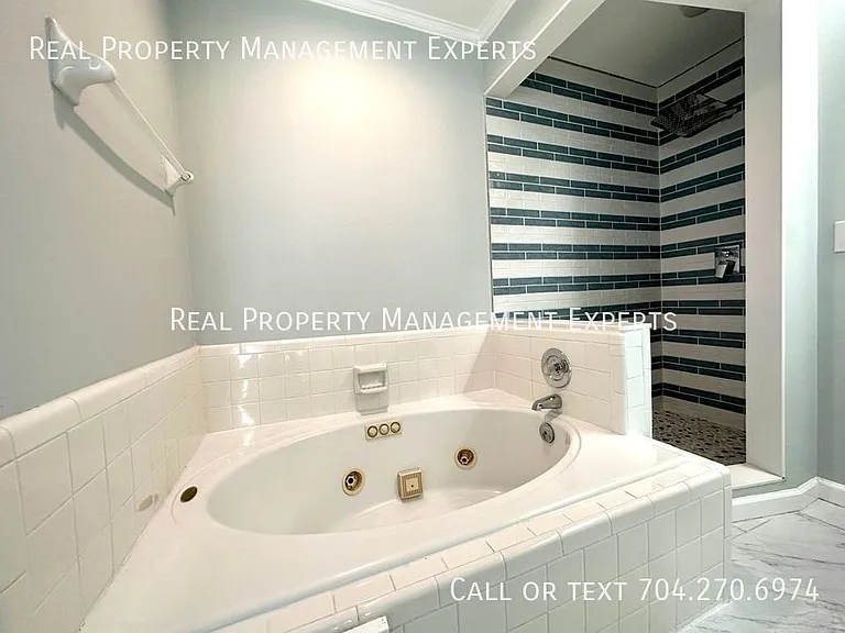 640 Barington Pl — Photo 15