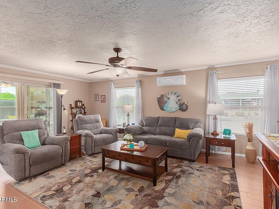 3rd image of 9504 W GLEN OAKS Circle