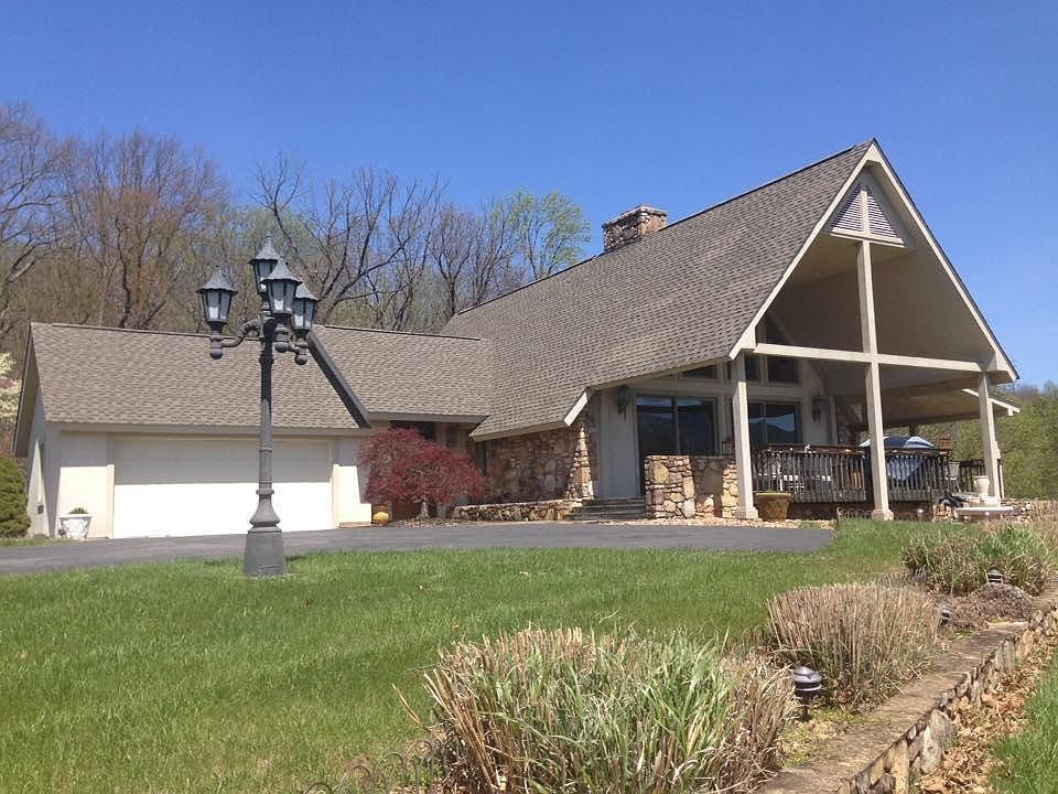1st image of 6831 Campbell Dr