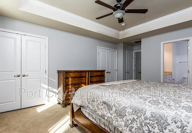 4519 Foster Ave — Photo 13