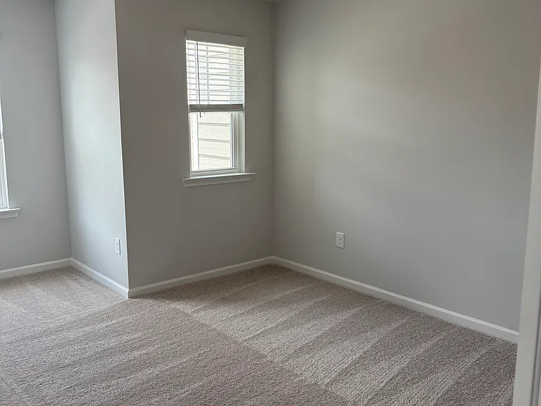 214 Abbotts Crossing Cir — Photo 16