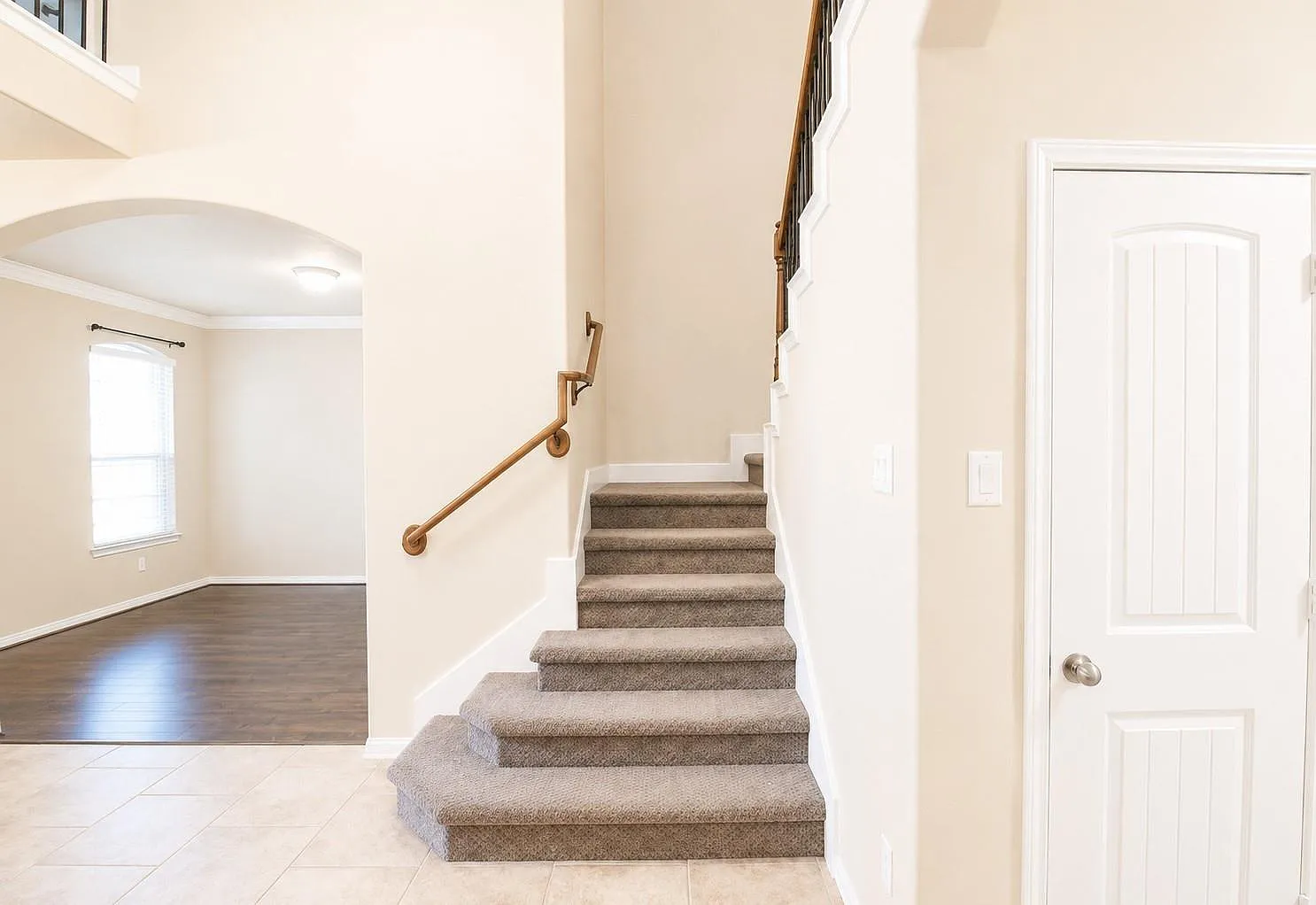 4 bed, 3.5 bath, 2874 sqft, $2,895 — Photo 3
