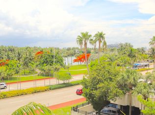 6362 Collins Ave #404, Miami Beach, FL 33141