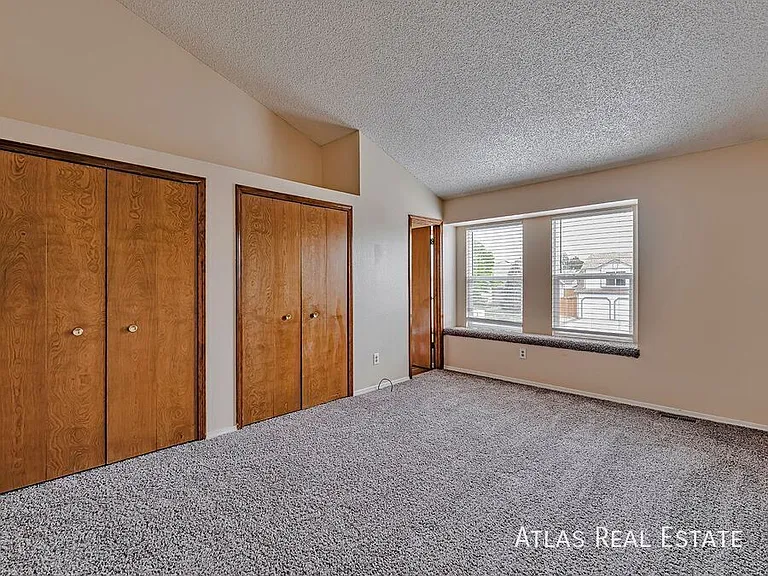 8150 Camfield Cir — Photo 11