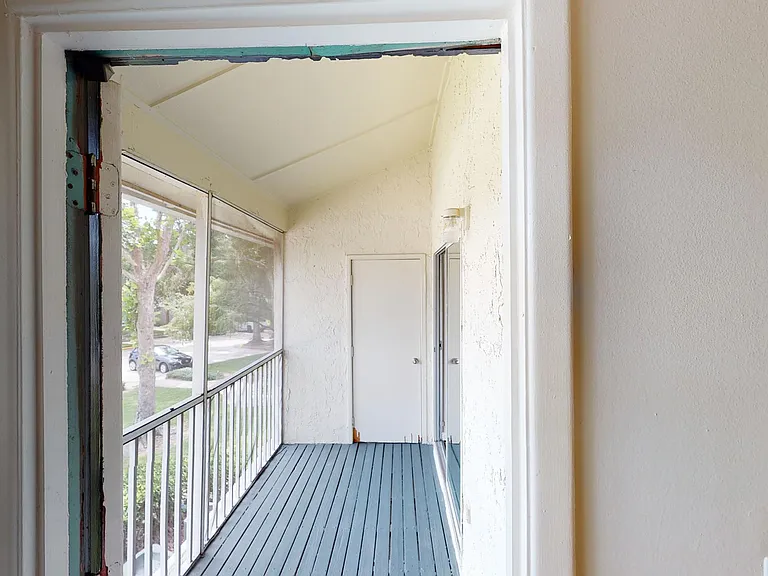 Altamira Place Apartment Homes — Photo 96