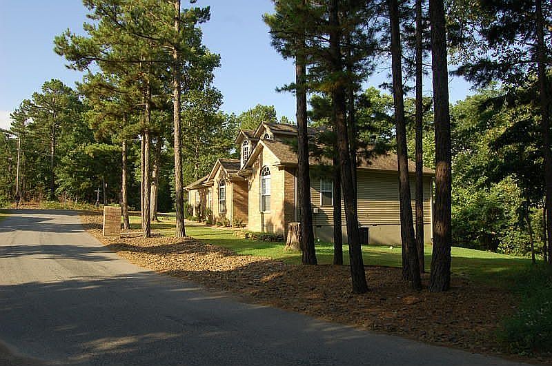 2nd image of 1 Tiverton Ln