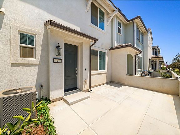 4th image of 4016 Peony Paseo #4