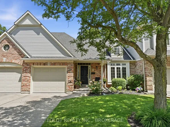 174 Martindale Rd #19, Saint Catharines, ON L2S 3Z9