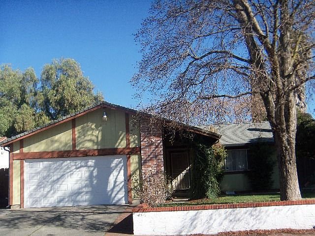 1st image of 2068 Strauss Dr