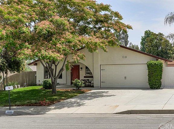 2nd image of 11605 Cielo Ln