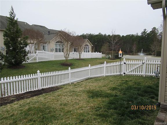 5th image of 848 Fair Port Cir
