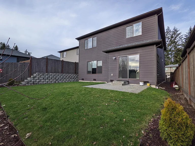 Backyard (Well maintained lawn)
