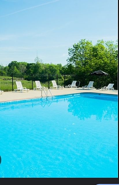 GREAT SWIMMING POOL